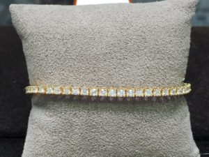 14kt Gold Diamond Bracelet